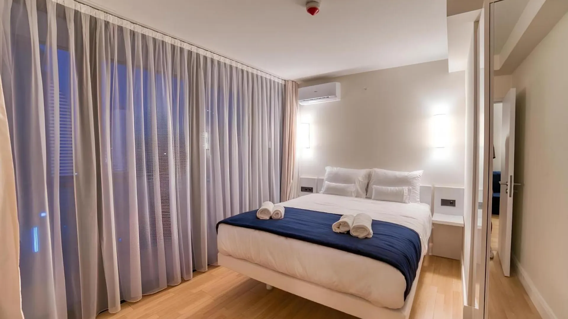 Panorama Hotel Sea View Batumi 5*,